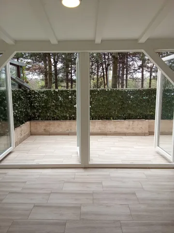 Selling 4.0 flat Vracar Belgrade huge terrace glass winter house renovated furnished tenanted property  Large 3 bedroom apartment on Mitropolita Stratimirovica Street, 101m2, VPR/4, 25m2 terrace, central heating radiators, two inverter air conditioners. Equipment, appliances, furniture are new, some still on manufacturers guarantee. https://www.youtube.com/watch?v=MTchK6lyAjk https://www.youtube.com/channel/UCWpgOcMZNbZWZ_JYODjOefA The modern building from 2009 with underground parking, adjusted for oversiz