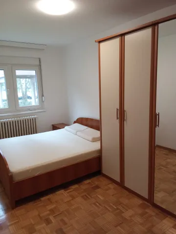 Selling 4.0 flat Vracar Belgrade huge terrace glass winter house renovated furnished tenanted property  Large 3 bedroom apartment on Mitropolita Stratimirovica Street, 101m2, VPR/4, 25m2 terrace, central heating radiators, two inverter air conditioners. Equipment, appliances, furniture are new, some still on manufacturers guarantee. https://www.youtube.com/watch?v=MTchK6lyAjk https://www.youtube.com/channel/UCWpgOcMZNbZWZ_JYODjOefA The modern building from 2009 with underground parking, adjusted for oversiz